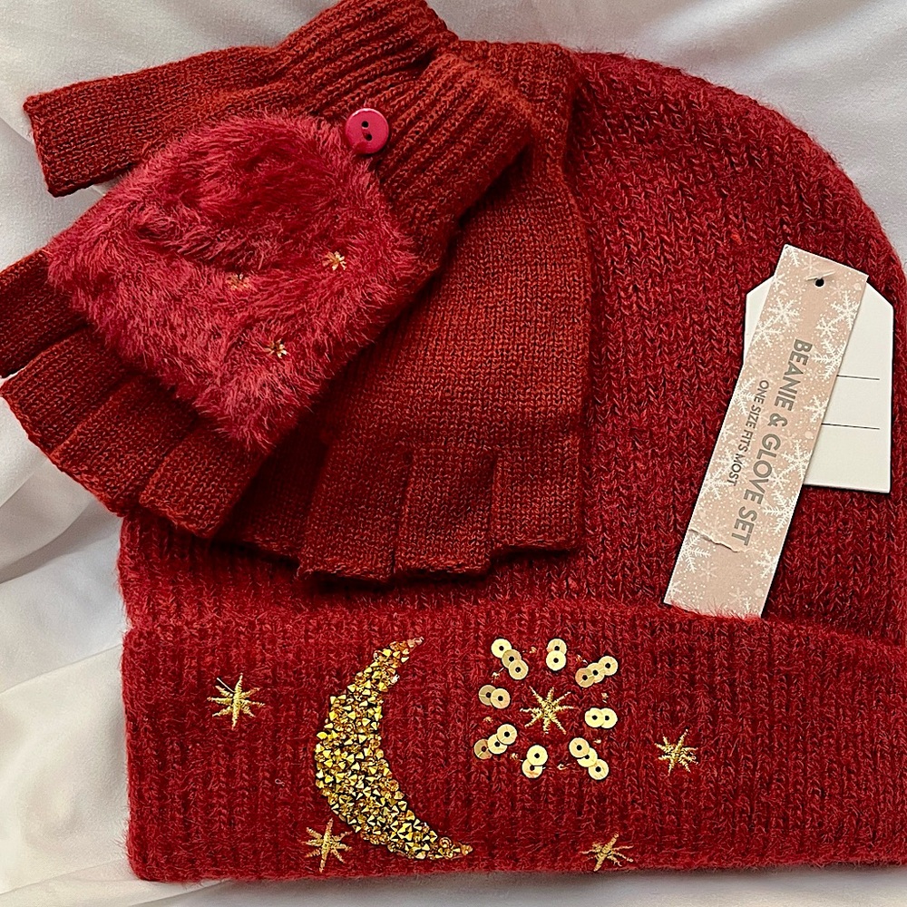 Hat Glove Women’s Gift Set Moon Stars Sequin Burgundy ONE SIZE NEW